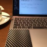 カフェにはMacBookProがよく似合う。④